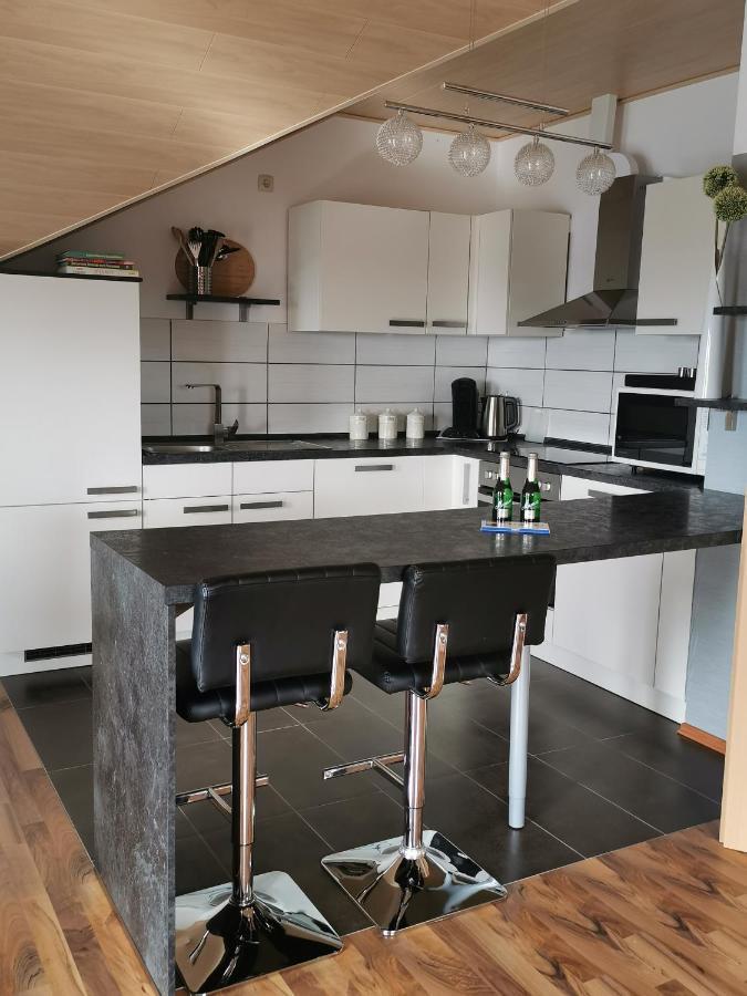 Apartment Hasselstrasse Mehren  Eksteriør billede